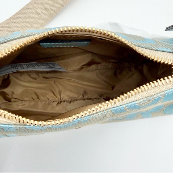 Versace 🔥La Medusa Small Jacquard Baguette Shoulder/Crossbody Bag, NWT - Picture 6 of 9